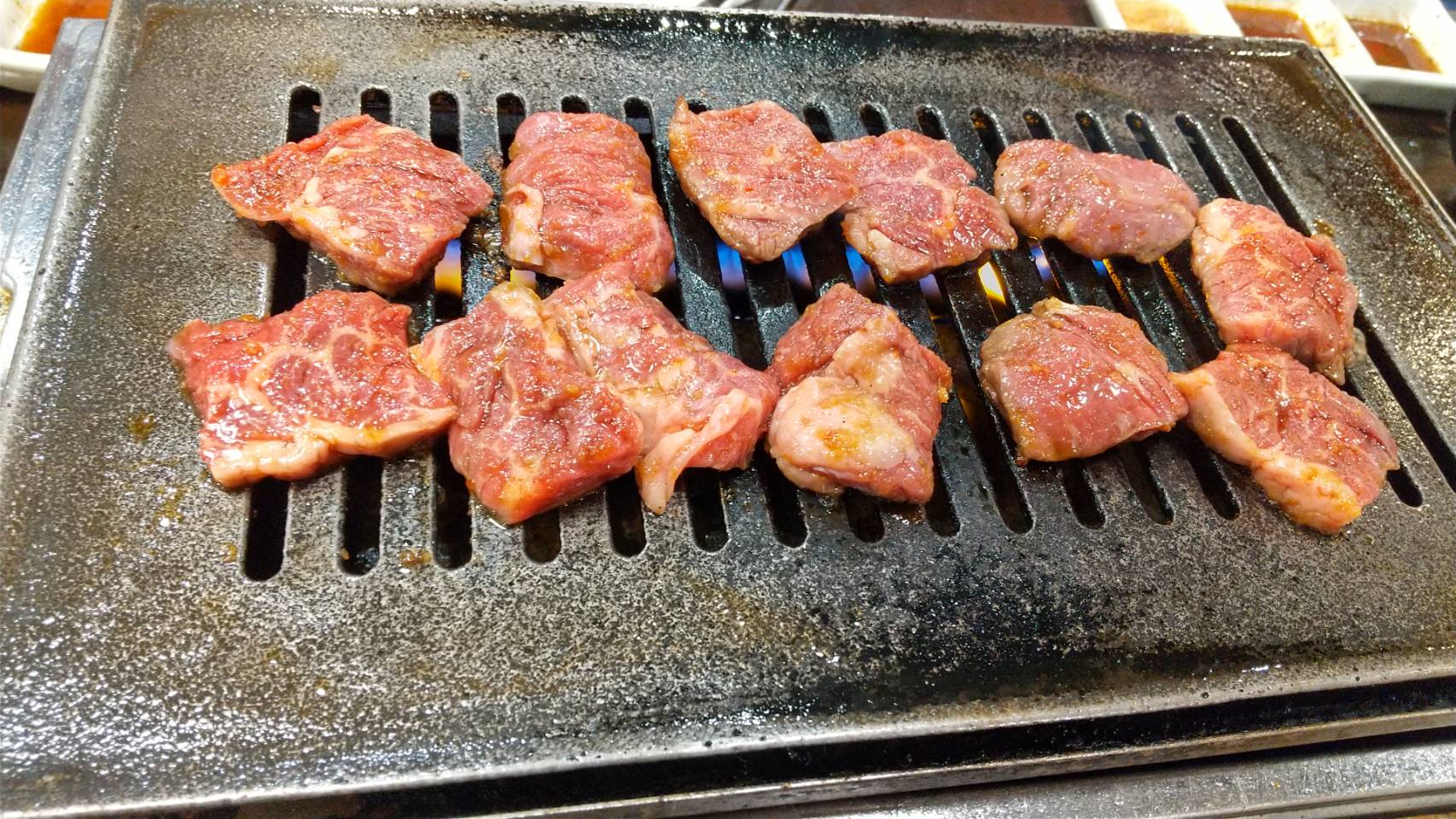 大衆焼肉ホルモン万吉3.jpg